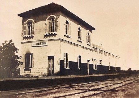 Estao Frrea de Ferreira 
